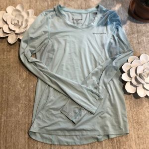 Long sleeve athletic top